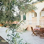Beachfront In Corfu * Halikúnasz